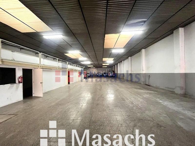 Foto d07f1539-ce07-4dd1-acc3-887eebff377c. Location bâtiment à usage industriel dans Gràcia Sabadell