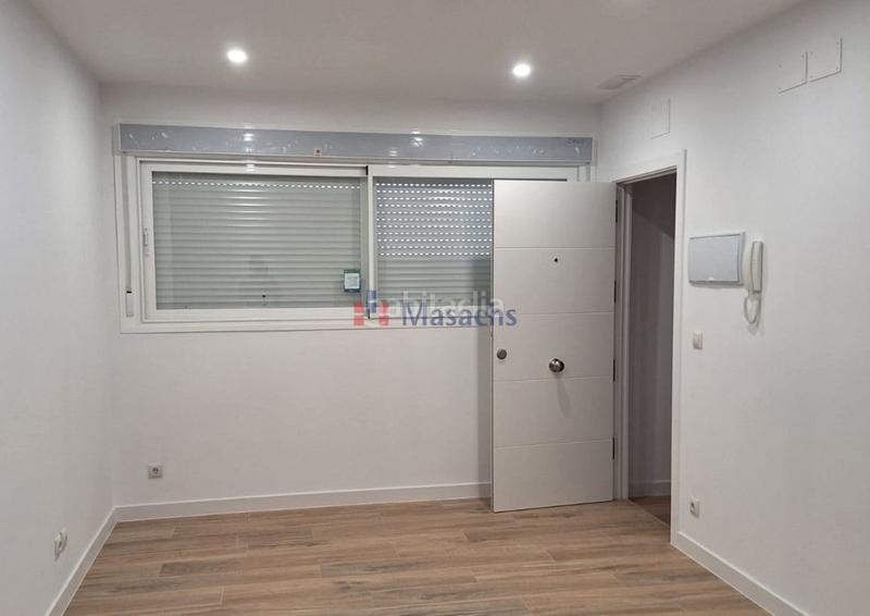 Foto 6cfbbf27-d823-4c2c-a235-6a1d3cd8f966. Nau industrial a Las Castañeras - Bulevar Arroyomolinos