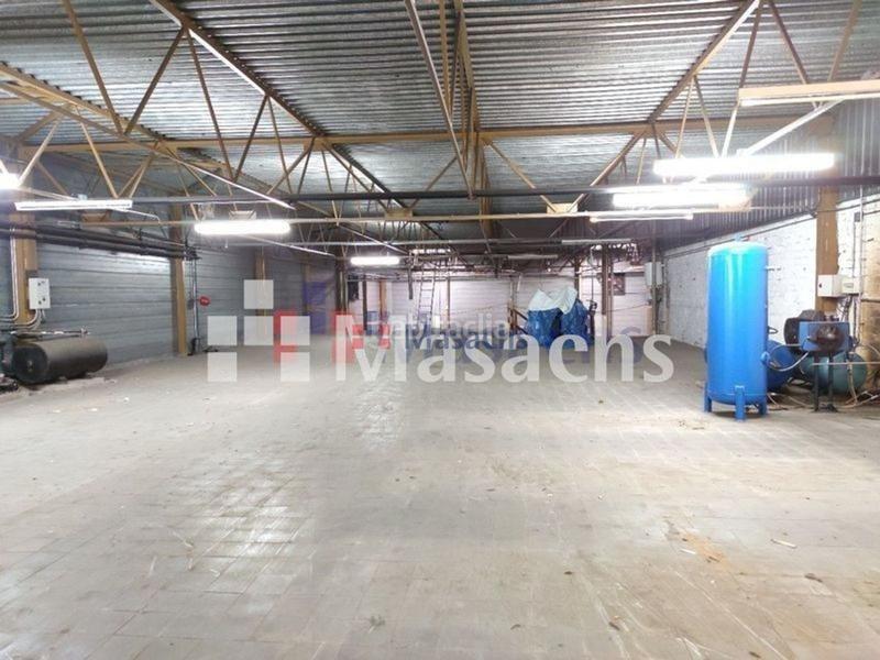 Foto 236cd292-1c11-422a-b548-2e71178af1c5. Bâtiment à usage industriel dans Domeny Girona