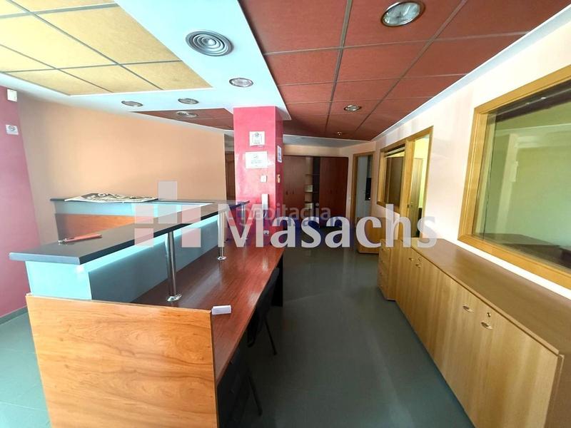 Foto fc5c57b4-afc2-44f7-88f2-3e707af332c1. Affitto locale commerciale in Progrés Rubí