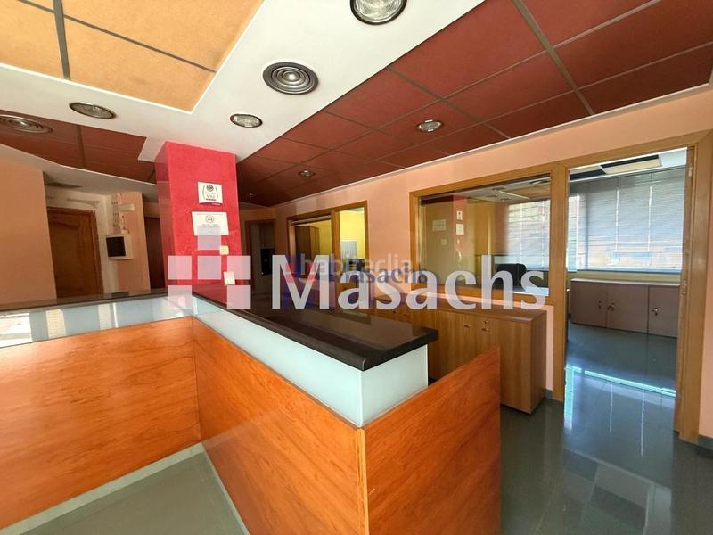 Foto 6ab38975-2bda-484c-bc74-e87080609734. Lloguer local comercial a Progrés Rubí