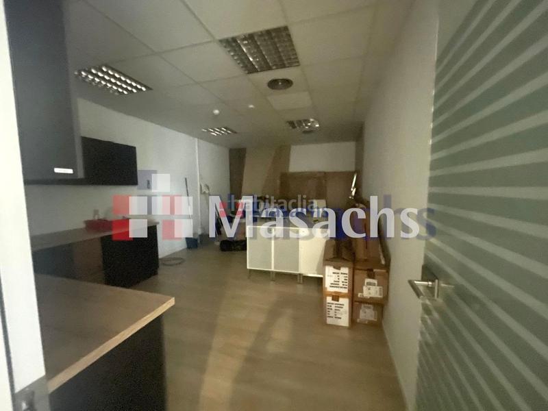 Foto 92da56a6-9748-454c-b8bc-a960b53eefcd. Lloguer oficina a Centre Hospitalet de Llobregat (L´)