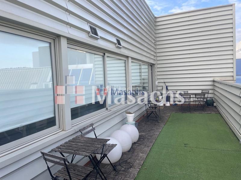 Foto 5a2fb1bd-74ae-4579-89aa-c45bce195973. Location bâtiment à usage industriel dans Centre-Eixample-Can Llobet Barberà del Vallès