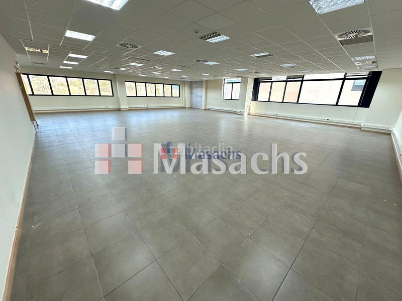 Foto 2cfa985d-0abd-4233-801a-8cc289e47c58. Rent office space in Can Roses Rubí