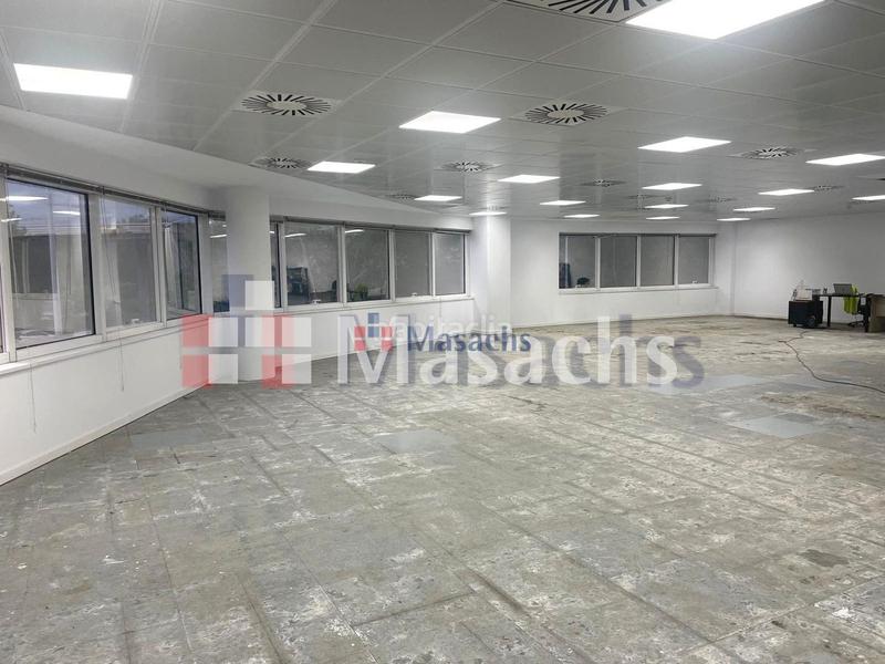 Foto e367a3d3-eff0-49b8-a1c8-896673336ff0. Rent office space in Centre Hospitalet de Llobregat (L´)