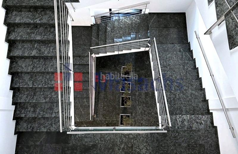 Foto f6c38e13-e66e-40a2-a9e1-0e2c565ed289. Miete büro in Can Roses Rubí