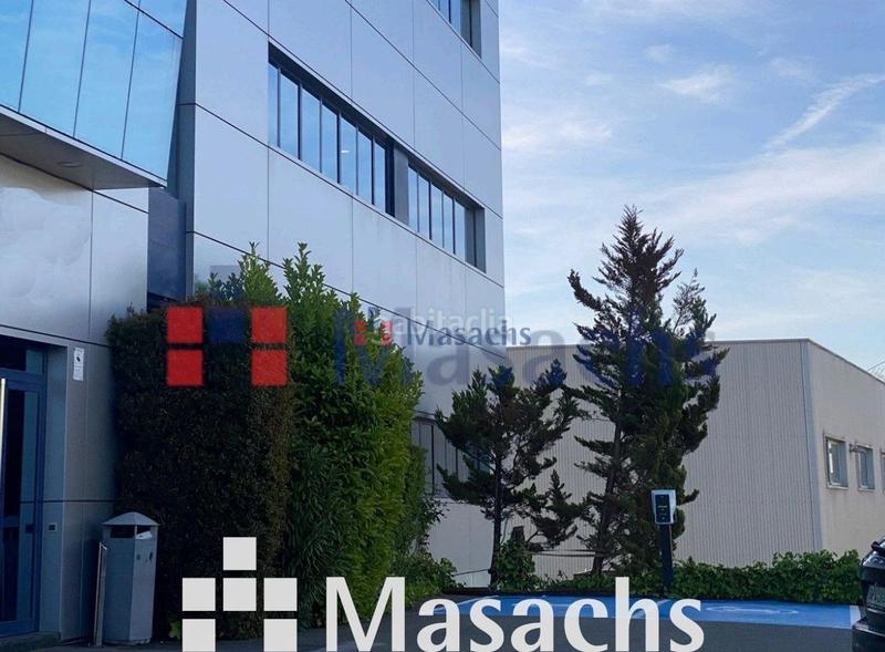 Foto cb554975-220e-4fdd-b9d7-3a8a42ca94fc. Lloguer oficina a Zona Nord Rubí