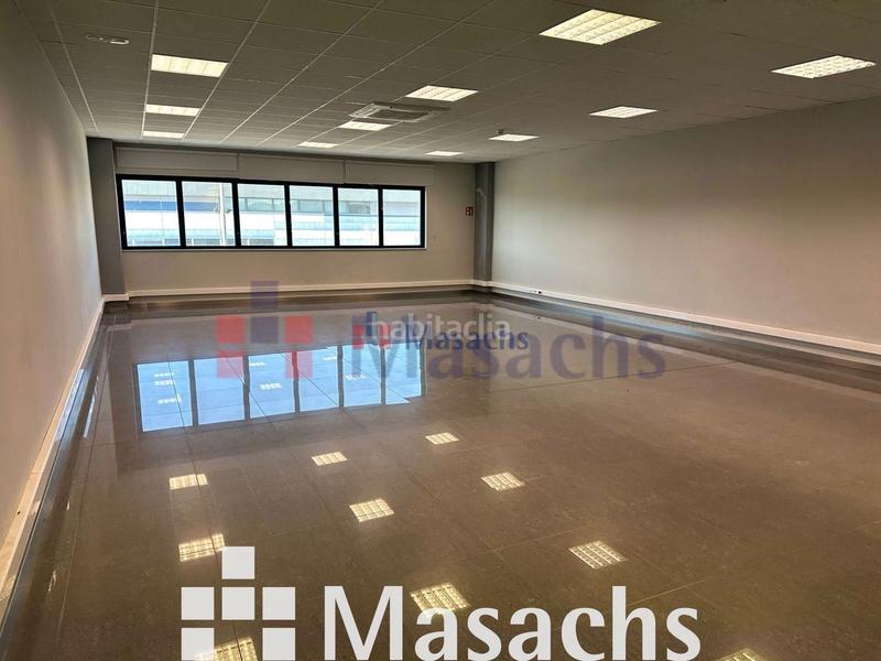 Foto bc8a4b37-01ac-4e8d-91c8-1c5293f5266c. Location bureau dans Zona Nord Rubí