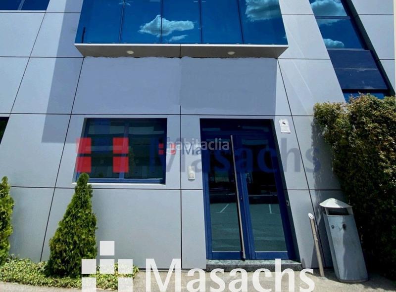 Foto ef47f4f6-82c6-4ee6-af6d-fad7c6b4fc53. Affitto ufficio in Can Roses Rubí