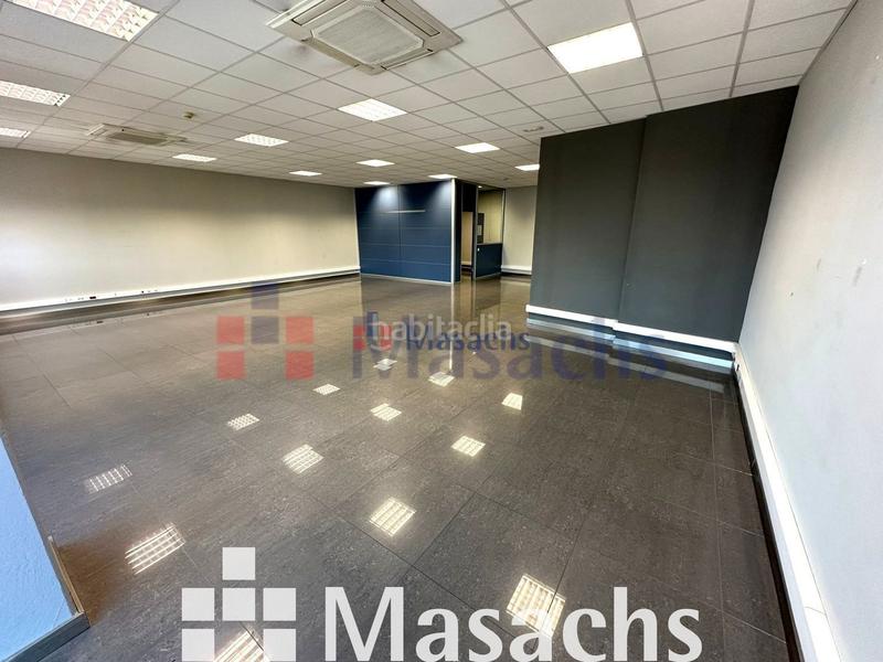 Foto 0c1326cc-6d04-414f-992e-65a2bbd30358. Lloguer oficina a Can Roses Rubí