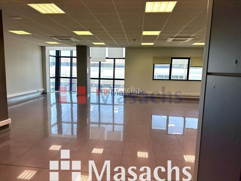 Foto c3c23aa3-c5ba-4431-955e-13db04ccb0c5. Lloguer oficina a Can Roses Rubí