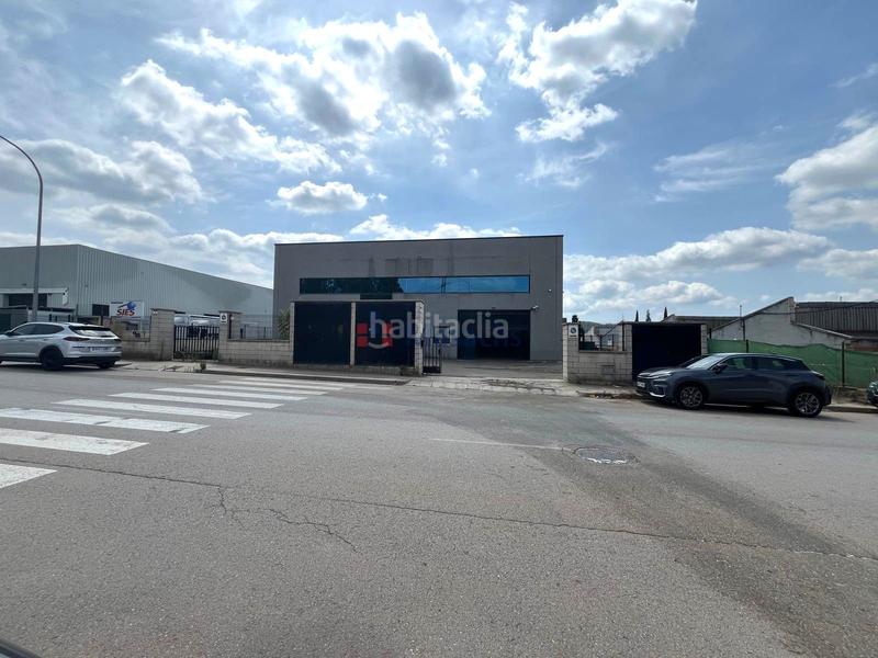 Foto f45d367c-ec6a-405d-a7b5-60b05c2d3431. Affitto capannone industriale in Can Vallhonrat Rubí