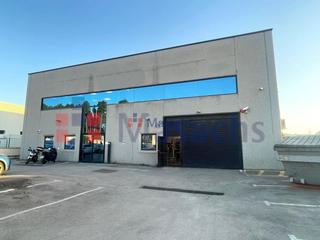 Lloguer Nau industrial a Can Vallhonrat. En rubí