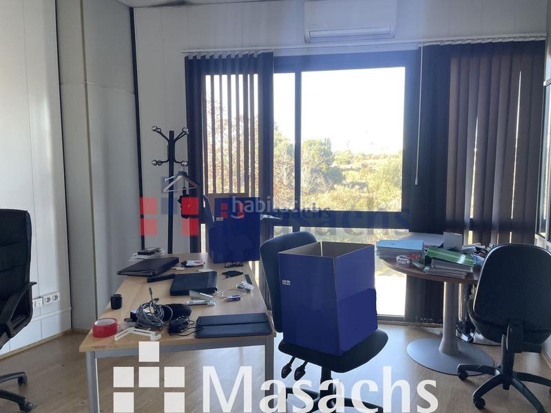 Foto 58a06f62-51e4-479c-9f0a-f1c020787223. Rent industrial building in Can Parellada Terrassa