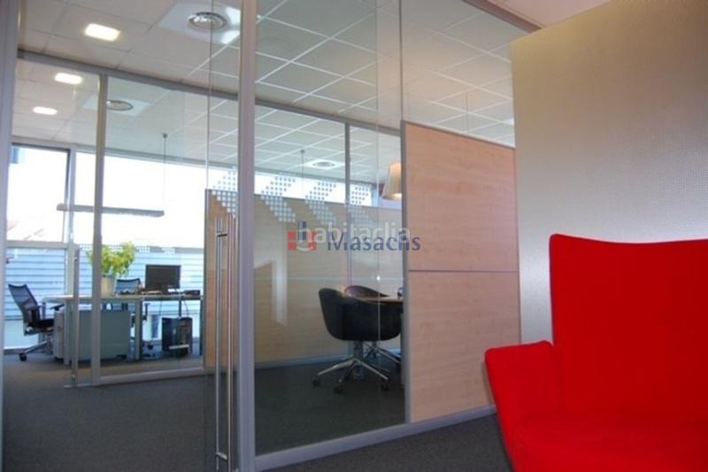 Foto 19cce92a-30ce-4eee-ad1f-8a9cd438dafb. Rent office space with parking in Roquetes-Can Magí Sant Cugat del Vallès