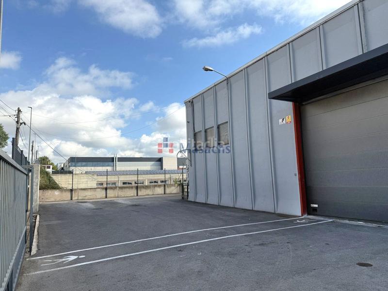 Foto 174eb75f-ffae-4e3e-a6fc-0d9d537fe9a4. Alquiler nave industrial  de alquiler de 2000 m2 en Terrassa