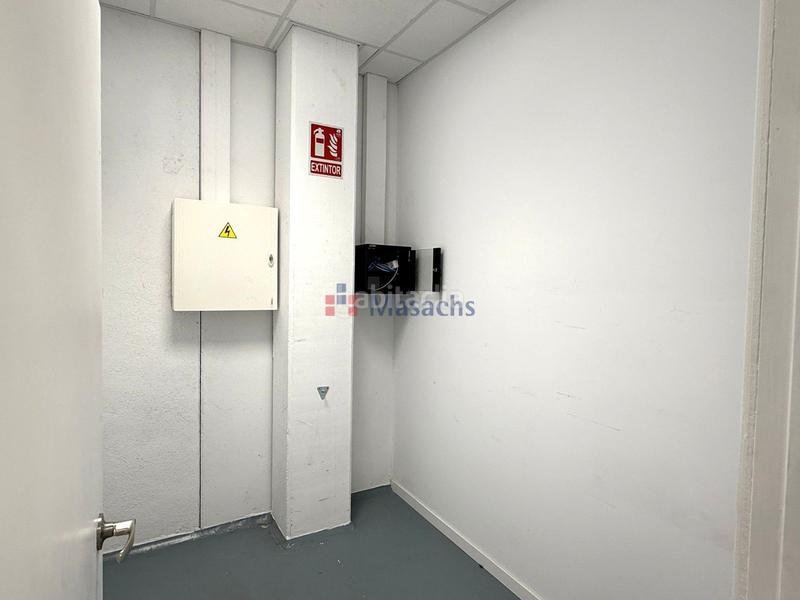 Foto aa1ec6b2-c0b4-4ba1-bcaa-bb508ffee3b7. Alquiler nave industrial  de alquiler de 2000 m2 en Terrassa