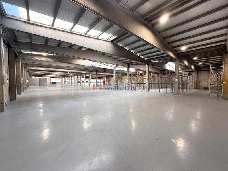 Foto acf564c0-633f-4c28-b7a6-553798532043. Alquiler nave industrial  de alquiler de 2000 m2 en Terrassa