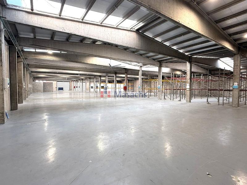 Foto c648b29c-80d0-4c19-8b96-a63093297cbd. Alquiler nave industrial  de alquiler de 2000 m2 en Terrassa