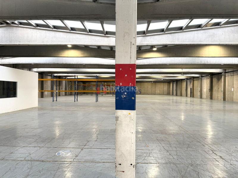 Foto 70e49e21-3e40-4bc1-aabc-9320044f422b. Location bâtiment à usage industriel dans Polígon Industrial Santa Margarida Terrassa