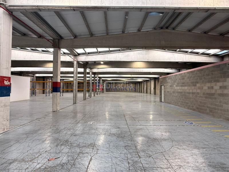 Foto 8cdf8ccf-ab3d-41b2-9b0f-9ef179128cc8. Location bâtiment à usage industriel dans Polígon Industrial Santa Margarida Terrassa