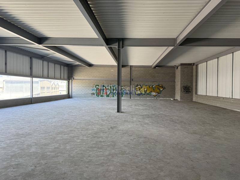 Foto 8f19e096-d5b8-44f1-80d4-0f4dcb68659b. Lloguer nau industrial a Polígon Industrial Santa Margarida Terrassa