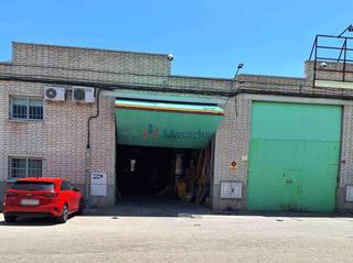 Nave industrial en Humanes de Madrid. Nave industrial en venta en humanes de madrid de 620 m con ofici