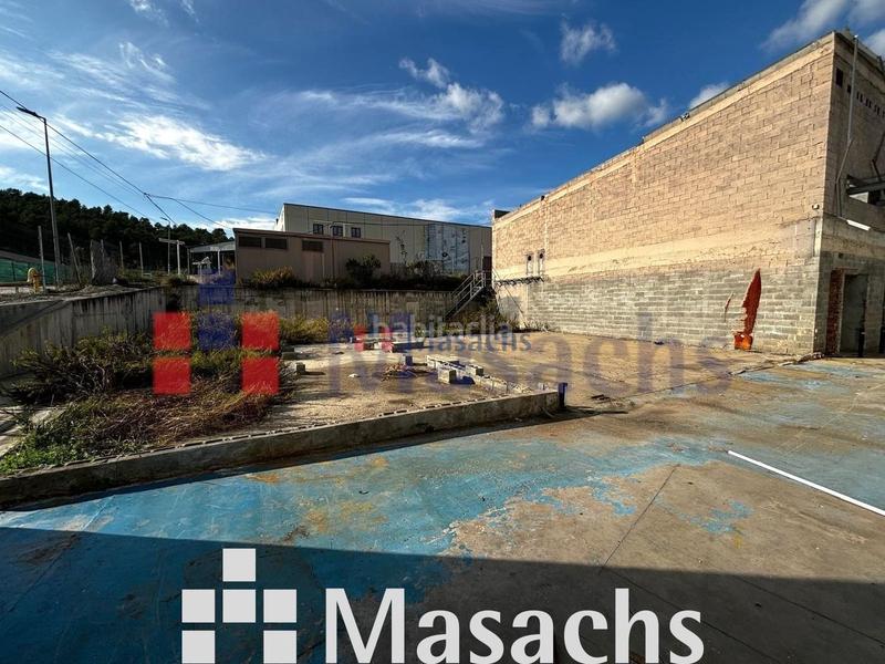 Foto 5fb0d5cd-a5be-4953-aa13-39224719f8f2. Capannone industriale in Can Parellada Terrassa