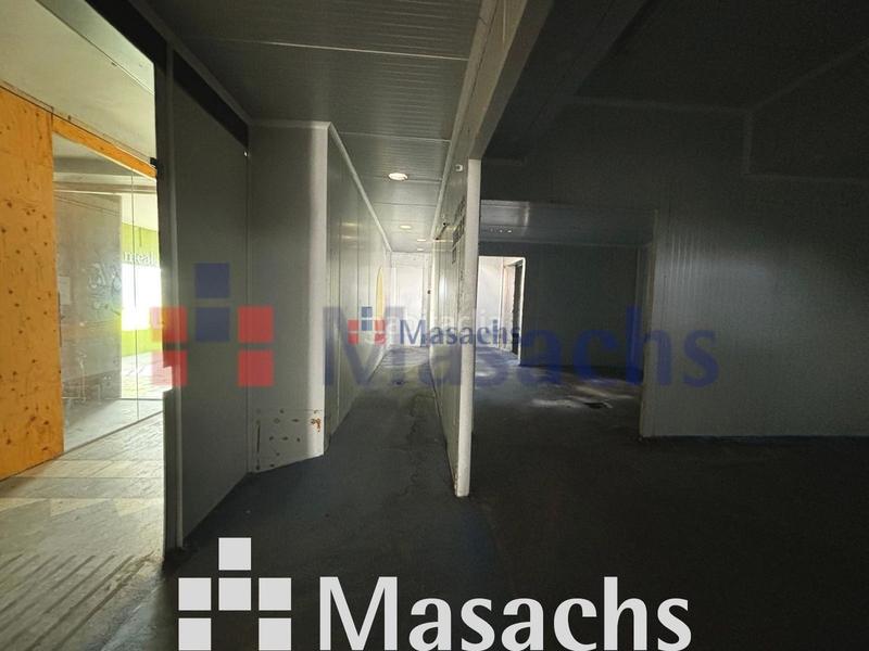 Foto f425bcdc-bbd2-4d83-a9cc-603f6bb0f745. Capannone industriale in Can Parellada Terrassa