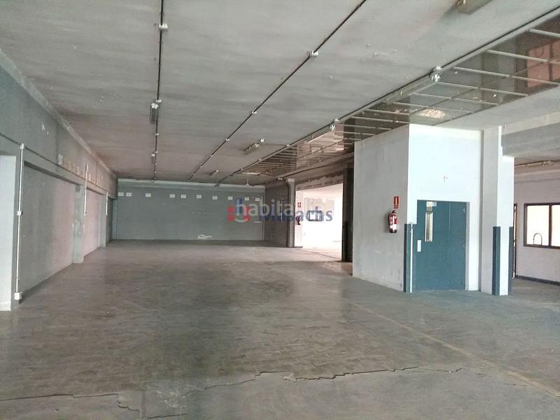 Foto c821fa58-768b-47fc-8405-1d0be1c28aea. Alquiler nave industrial  en alquiler 1.800 m acceso c58 y ap7 en Sabadell