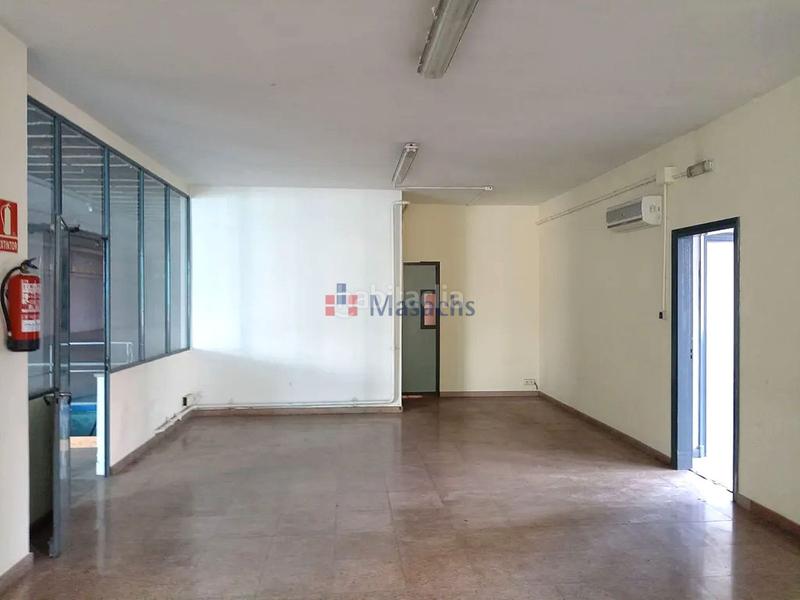 Foto f4e195da-c9c0-40dd-88e8-f3438f15fc0e. Alquiler nave industrial  en alquiler 1.800 m acceso c58 y ap7 en Sabadell