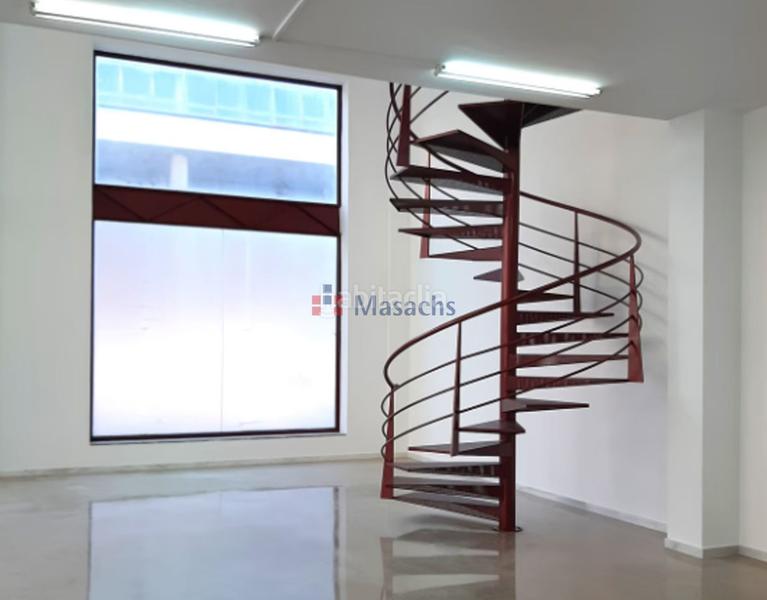 Foto 0cfcab03-71ed-4b0c-8237-152489eabd4c. Lloguer local comercial a El Pedró Cornellà de Llobregat