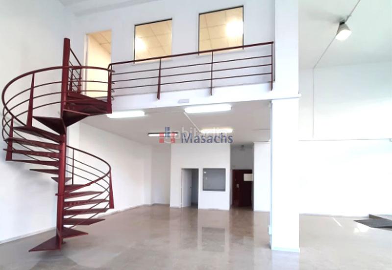 Foto ab9ea715-d090-4575-bb46-8d066baf82e4. Lloguer local comercial a El Pedró Cornellà de Llobregat