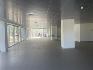 Location Bureau à Les Fonts. En terrassa