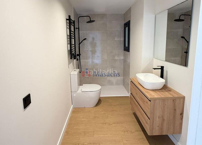 Foto 1b8108c3-422f-4104-a4d4-ece289e88590. Oficina a Barri del Centre Terrassa