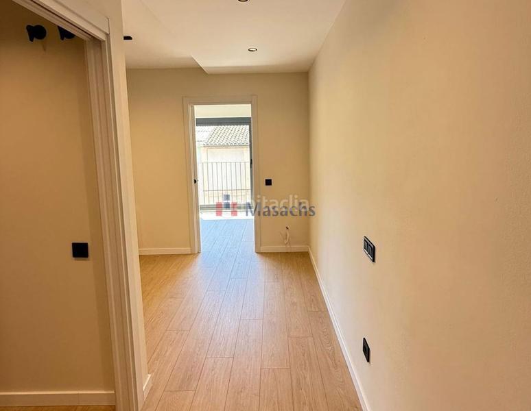 Foto 988fd2a8-23b8-465d-bae2-68d03f537bd4. Oficina a Barri del Centre Terrassa