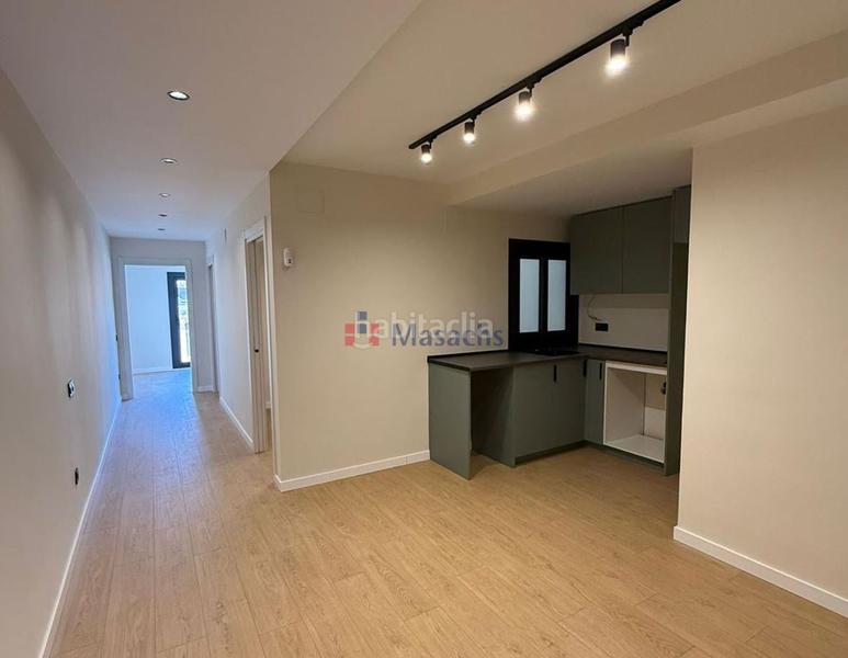 Foto 89636a57-5f6a-42bc-8a49-dd2890b7b46b. Oficina a Barri del Centre Terrassa