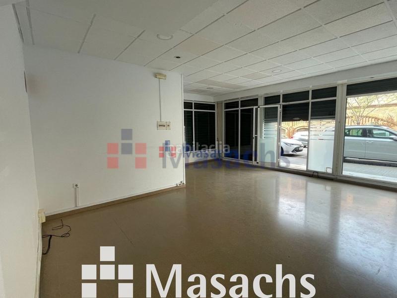Foto f26d49ac-4a36-47a9-b32f-4b6a05b4df73. Local comercial a Ca n'Anglada Terrassa