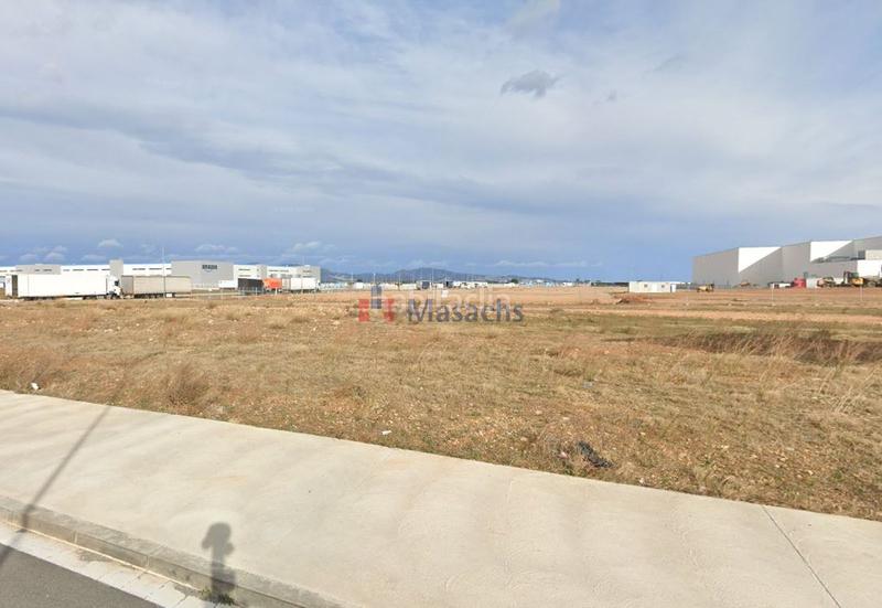 Foto ab18a380-3814-48a5-a272-680a5e22d06d. Terrain industriel dans Far d´Empordà (El)