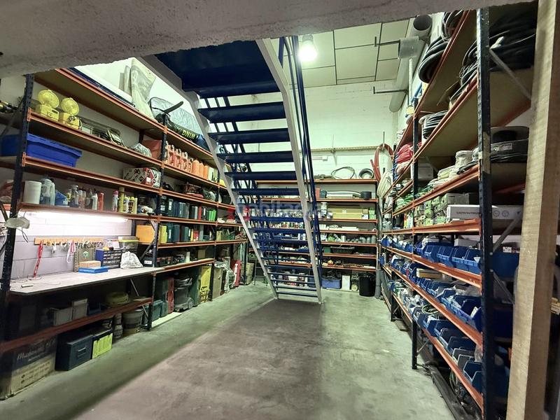 Foto 59ca4c28-7cd3-4c08-a738-25a609ce0c4c. Bâtiment à usage industriel dans Zona Industrial Rubí