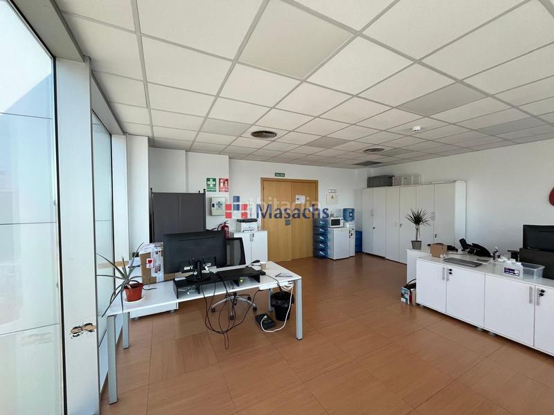 Foto 10cd449c-2231-4a64-8b29-cb9b63ae8006. Oficina en Mercat Rubí