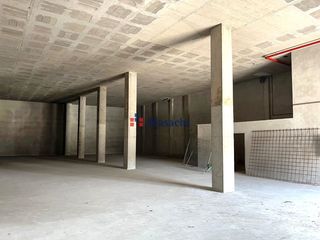 Lloguer Nau industrial a Almeda - El Corte Inglés. En cornellà de llobregat