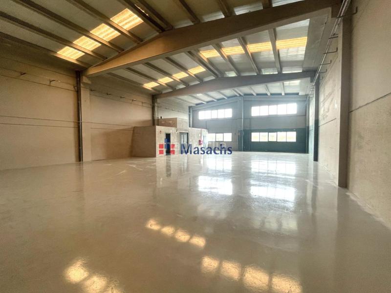 Foto 164ab8e1-281a-4103-a740-86f55cfd66ce. Affitto capannone industriale in Poble Sec Sant Quirze del Vallès