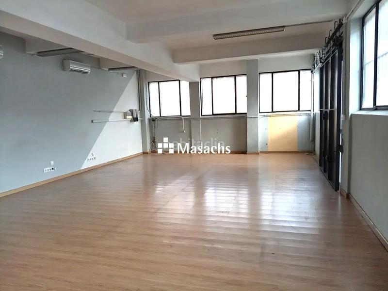 Foto 767dcae8-1a51-4eb7-bb6d-fbae0cc0e869. Nau industrial a Gràcia Sabadell