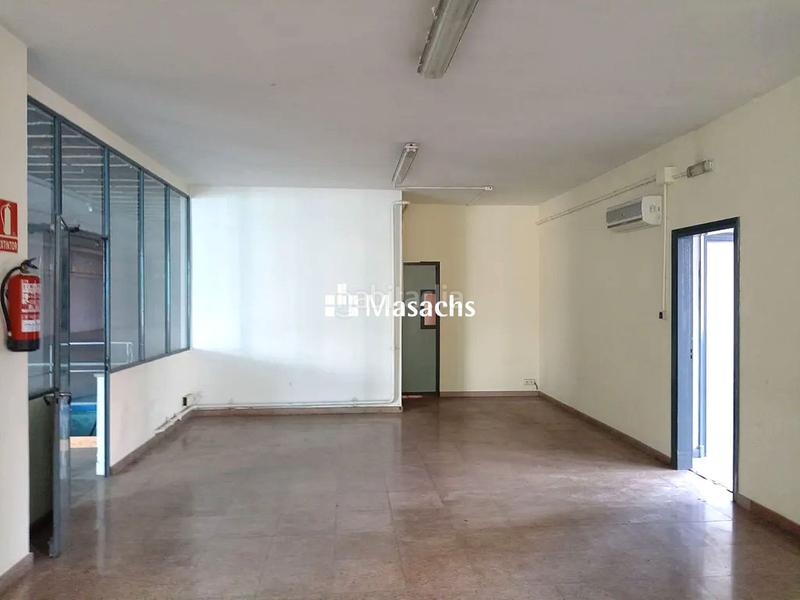 Foto c35ea8fd-9812-48a6-b942-41fc2f56446a. Nau industrial a Gràcia Sabadell