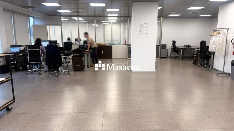 Foto 5f4e0968-c79a-4260-8638-6b2ec7c0de22. Affitto ufficio con parcheggio in Les Fonts Terrassa