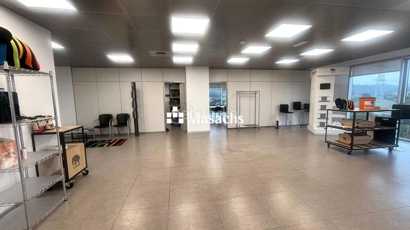 Foto e2056498-9f47-4d34-8fa1-608f23929797. Miete büro mit parking in Les Fonts Terrassa