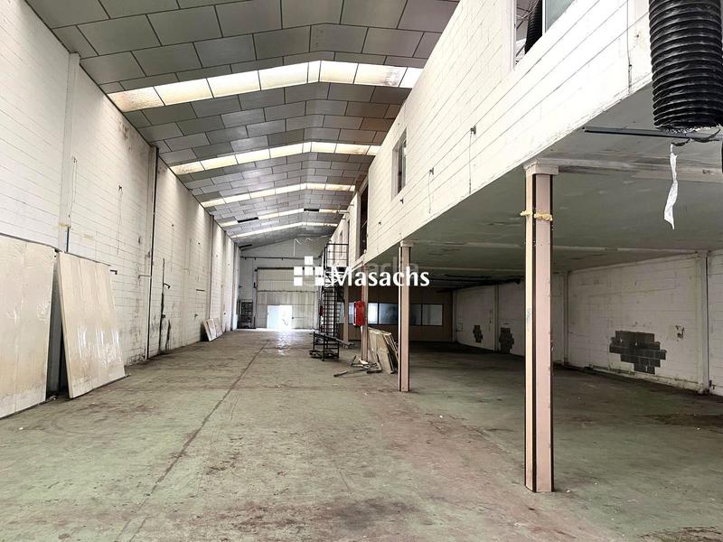 Foto 2789963e-b18a-430d-973a-0fb432b6f16e. Bâtiment à usage industriel dans Zona Industrial Rubí