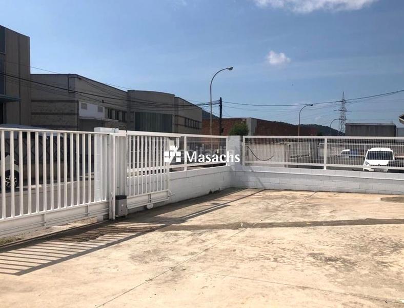 Foto 7162ac89-b249-4d96-87a6-e52cdd3f373f. Bâtiment à usage industriel dans Zona Industrial Rubí
