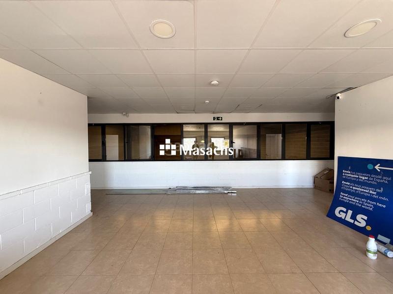 Foto 04dd44a9-9d07-49dd-ba48-d377c5e4a7f4. Rent industrial building in Can Vinyals Esparreguera